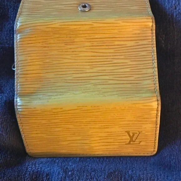 Louis Vuitton Key Case Multicles4 - Picture 2 of 4